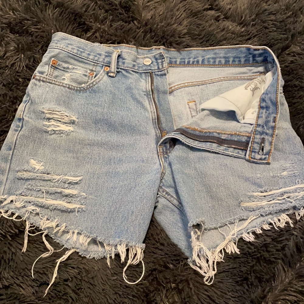 Size 12 Hand Crafted BF FIT Levi 550 Cut offs❤️